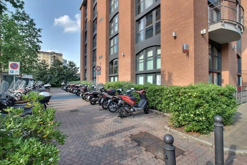 Milan Design Loft - 5 Mins From Fondazione Prada Apartment 0*,  Italy
